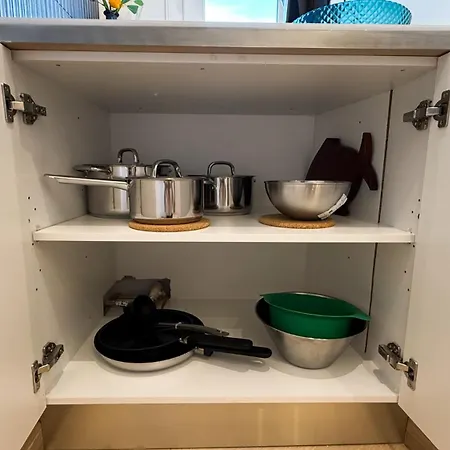 107 - Beachside Renovated 1br 5 Min From דירה קמברילס