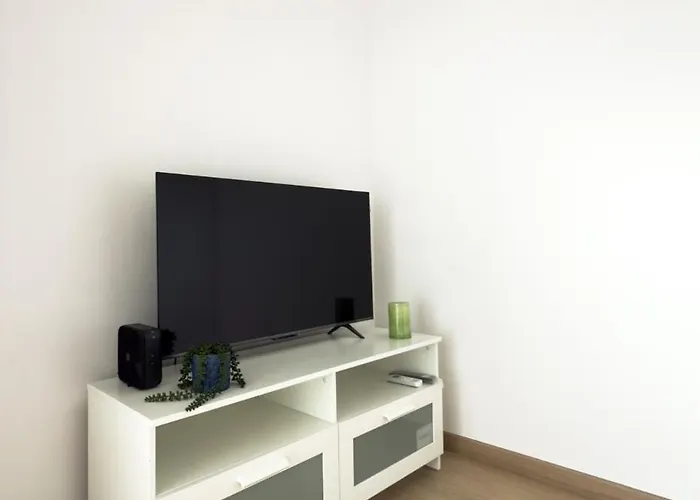 Daire 107 - Beachside Renovated 1br 5 Min From *